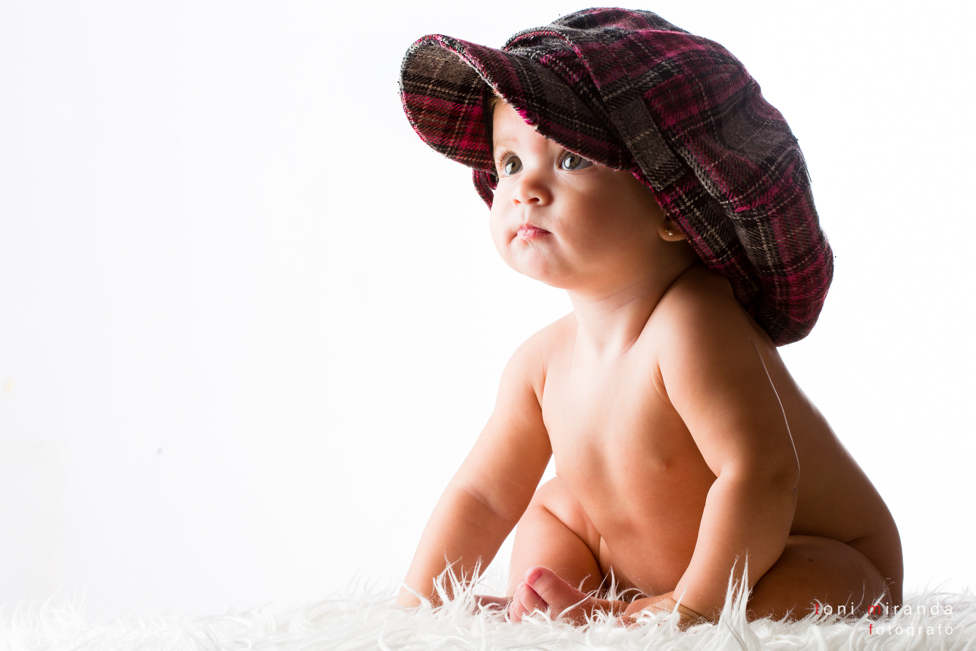 bebe con gorro seguimiento infantil