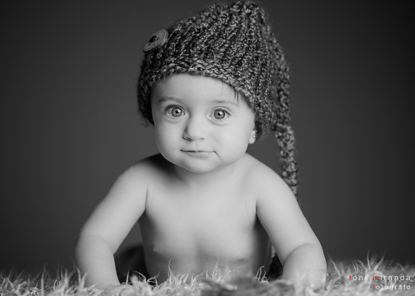 bebe-retrato-bn-babyportrait-babywoolcap